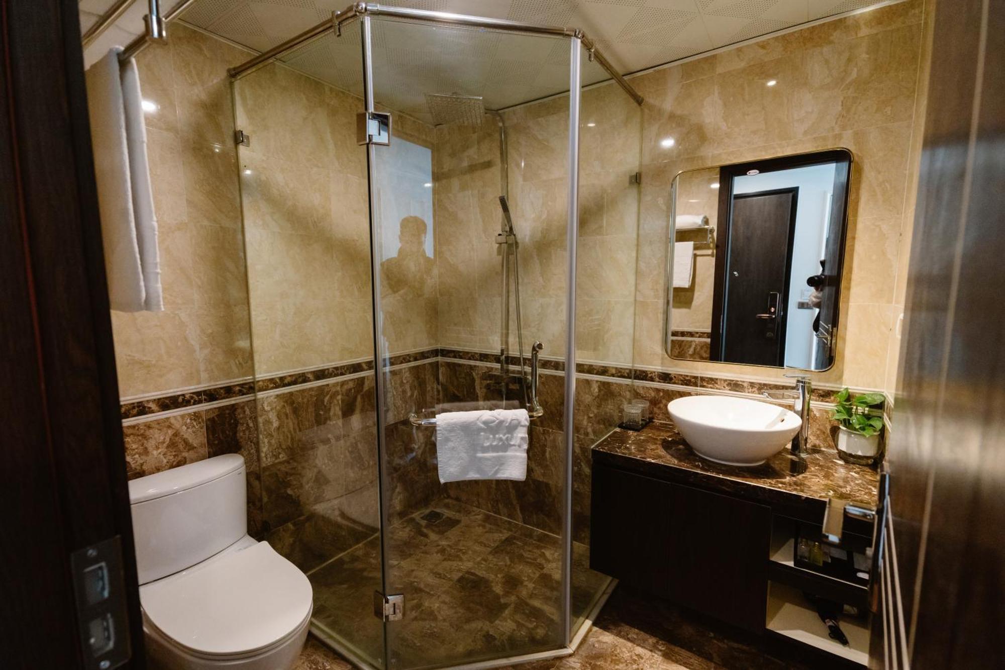 Hong Van Hotel Hanoi Eksteriør billede