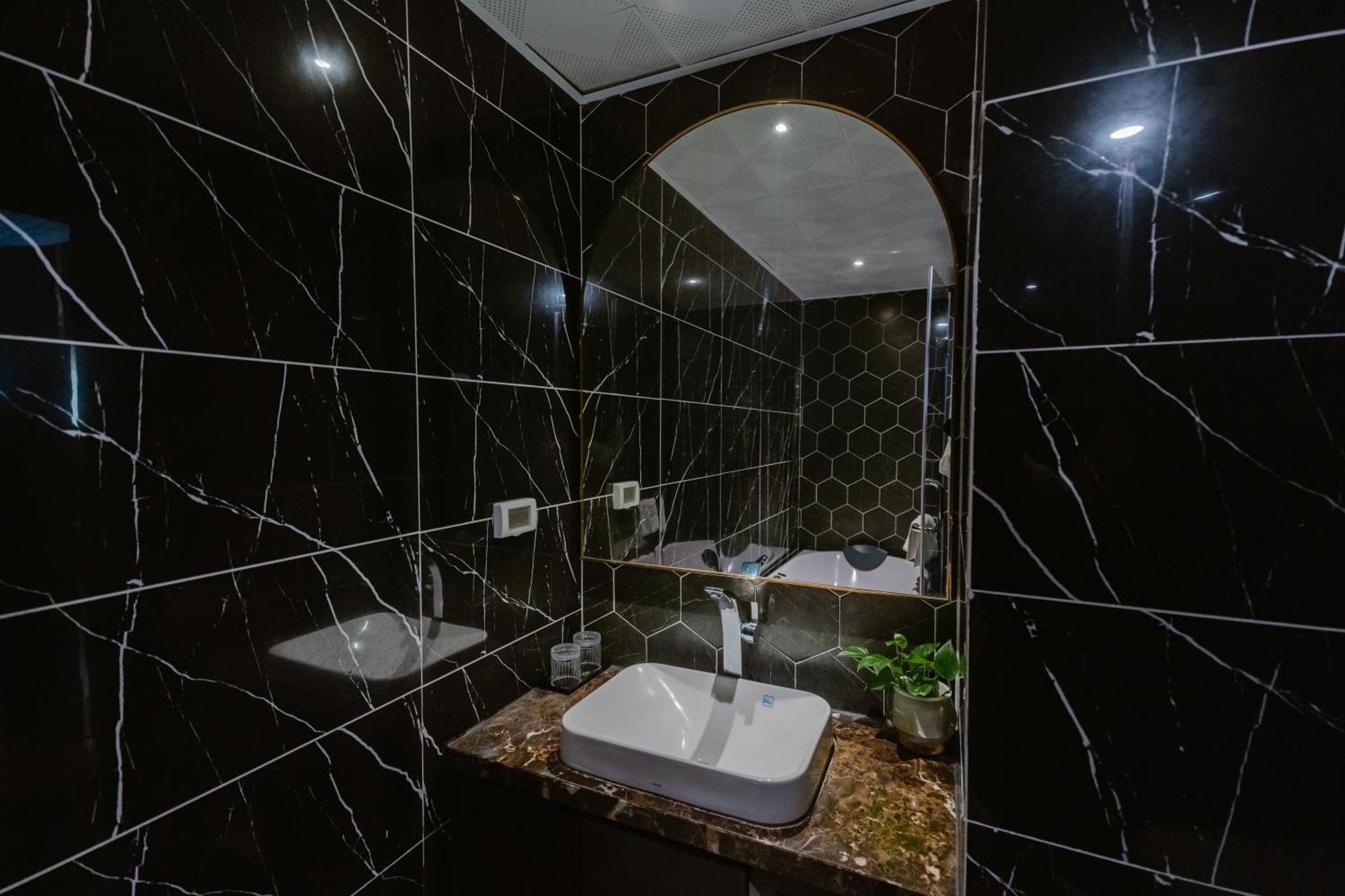 Hong Van Hotel Hanoi Eksteriør billede
